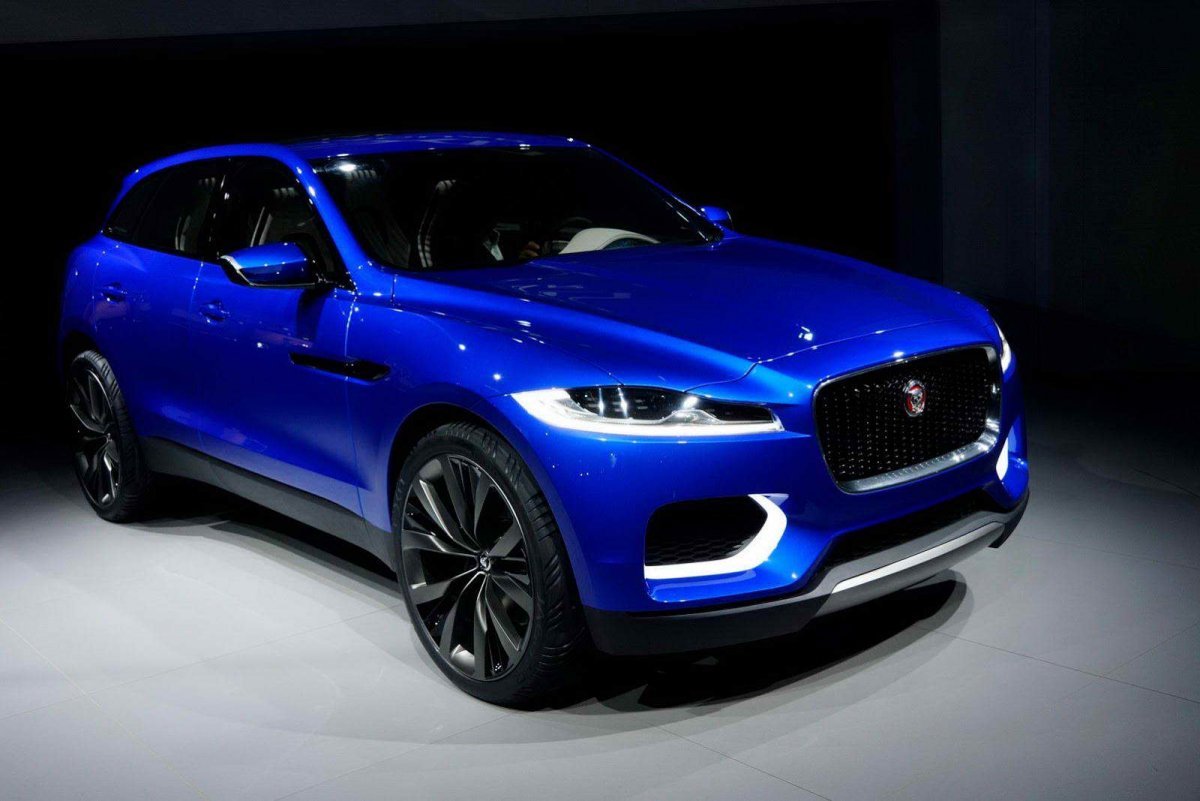 Jaguar f-Pace CX 17