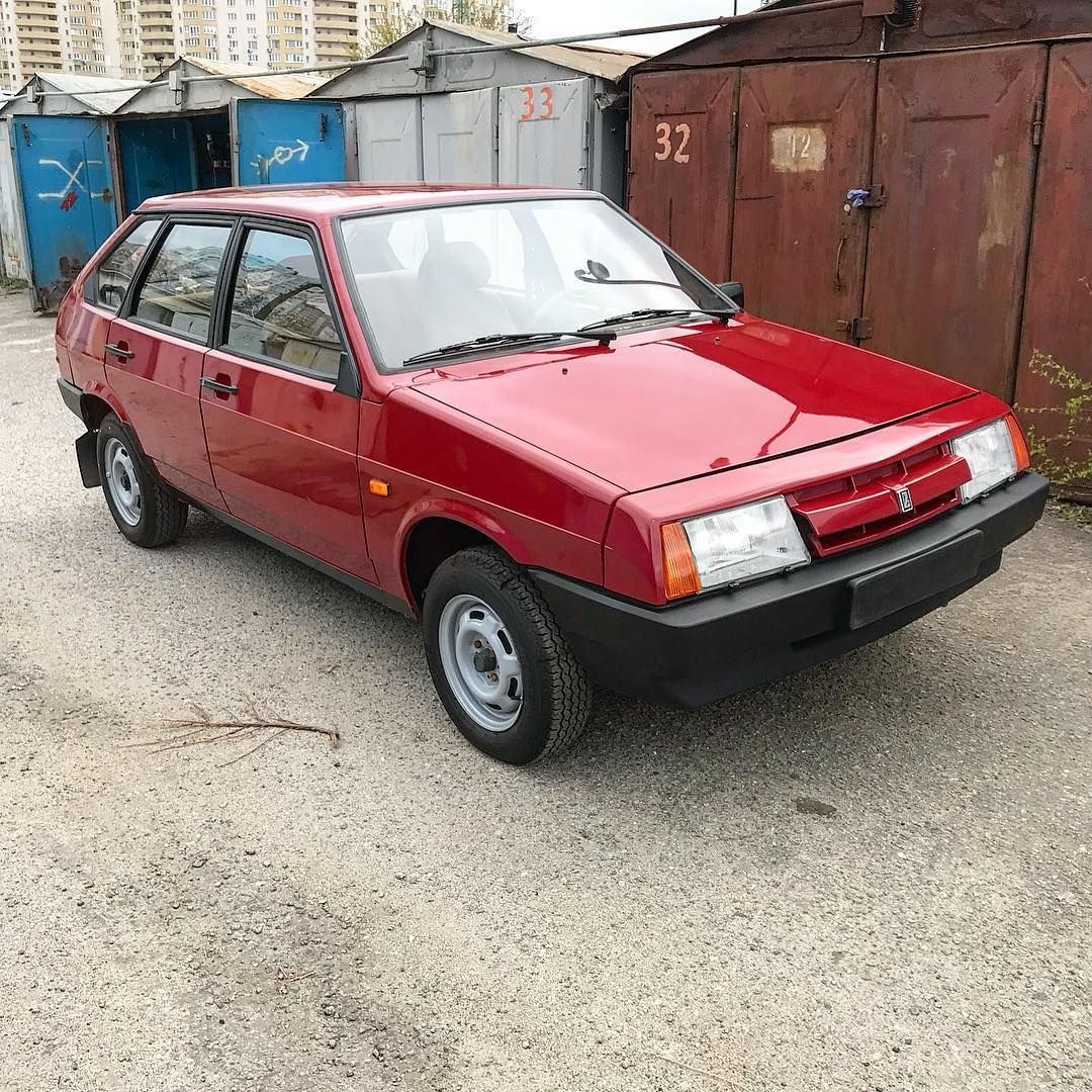 ВАЗ 2109 Вишневая