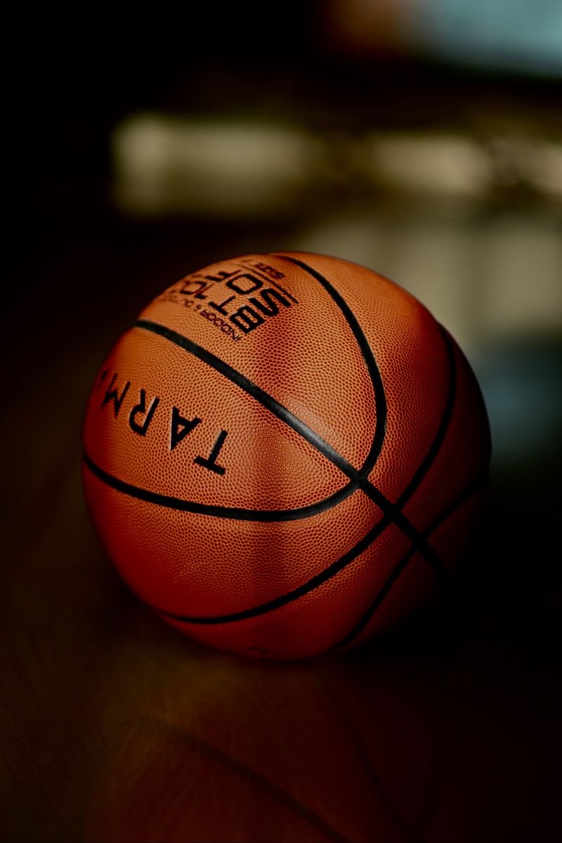 Баскетбольный мяч