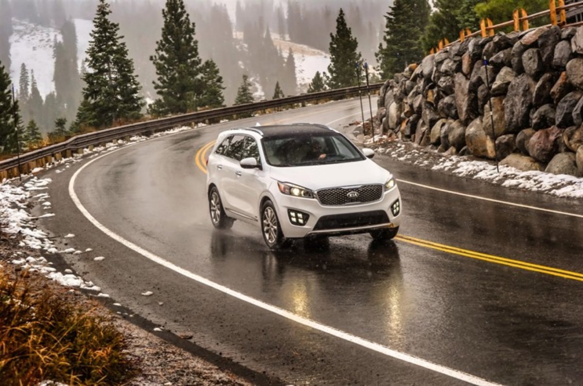 Kia Sorento 2016 Wallpaper