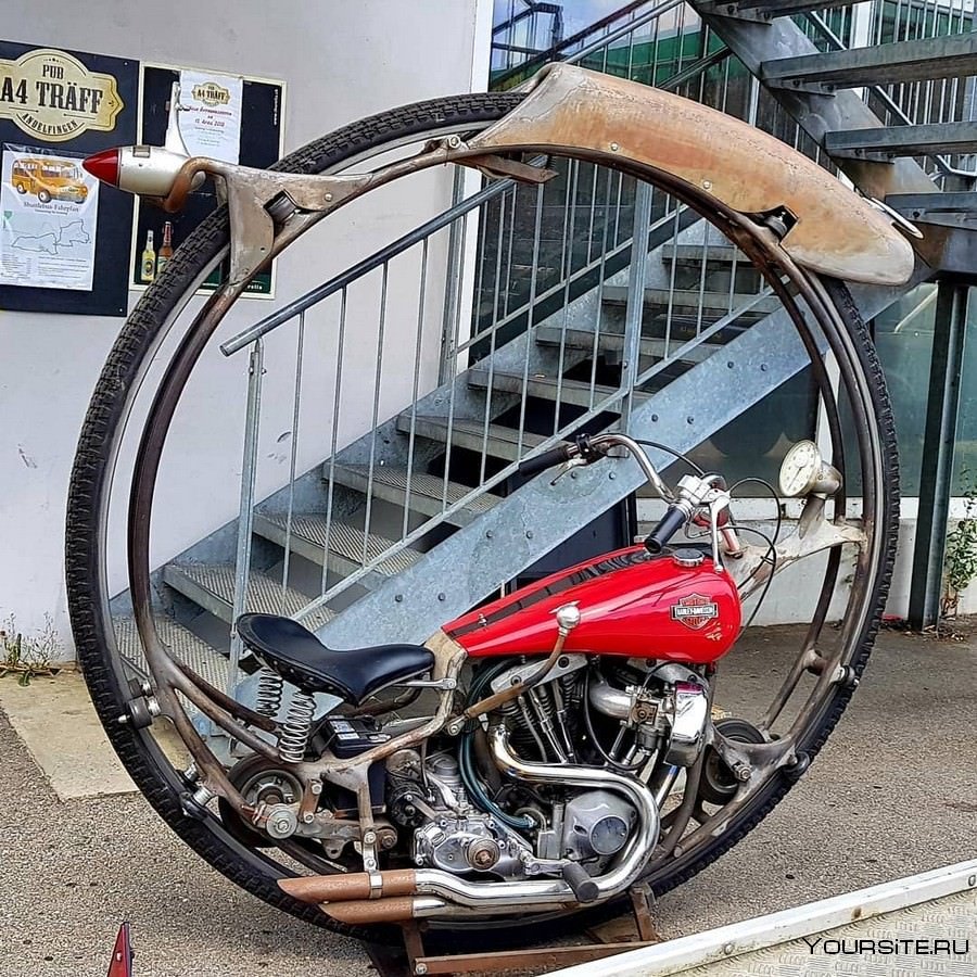 Monowheel Trike