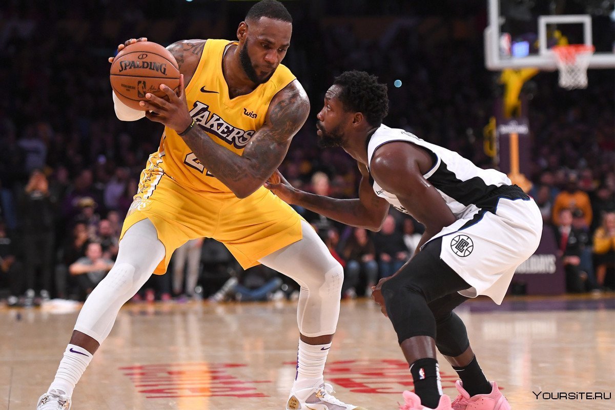Баскетболист James LEBRON