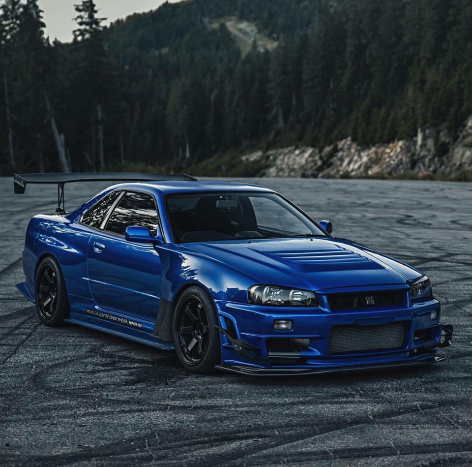 Nissan Skyline r34 gt-r