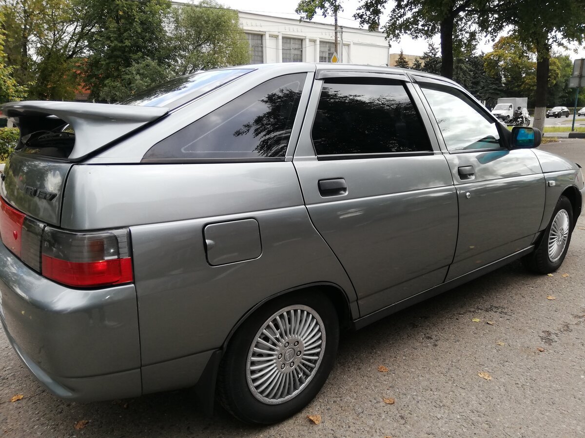 ВАЗ 2112 серая