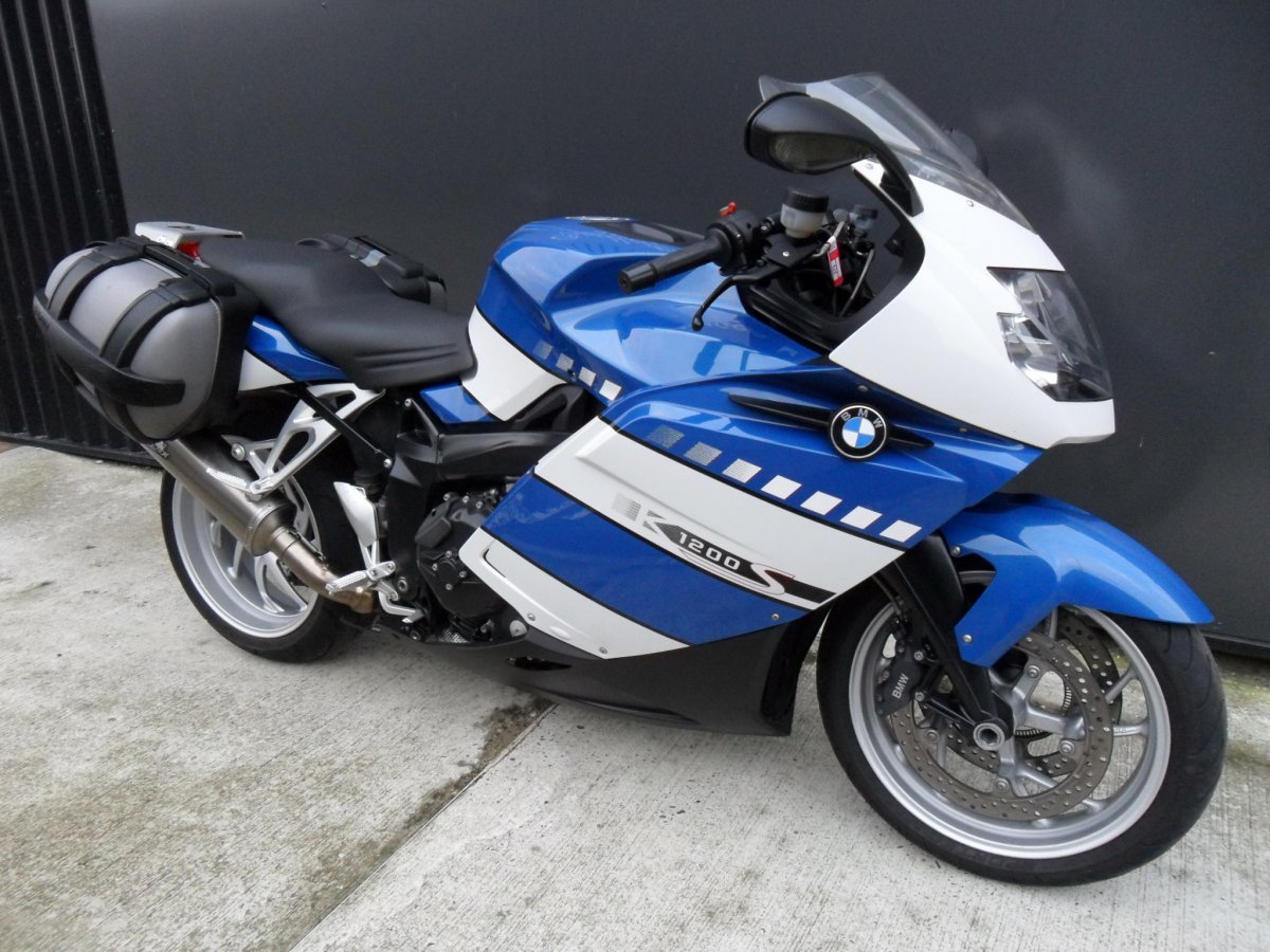 Мотоцикл BMW k300