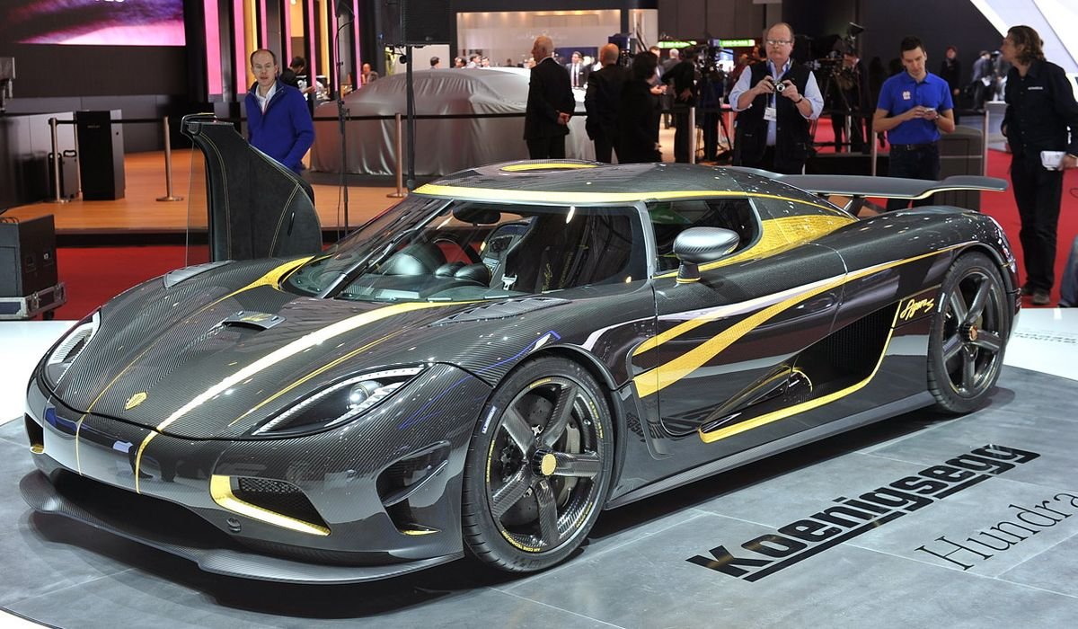 Koenigsegg Agera автосалон