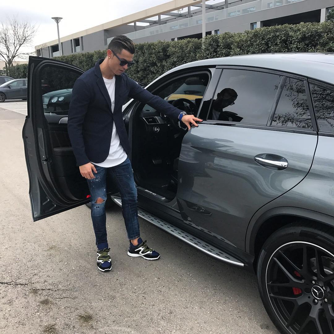 Автопарк Роналду 2021