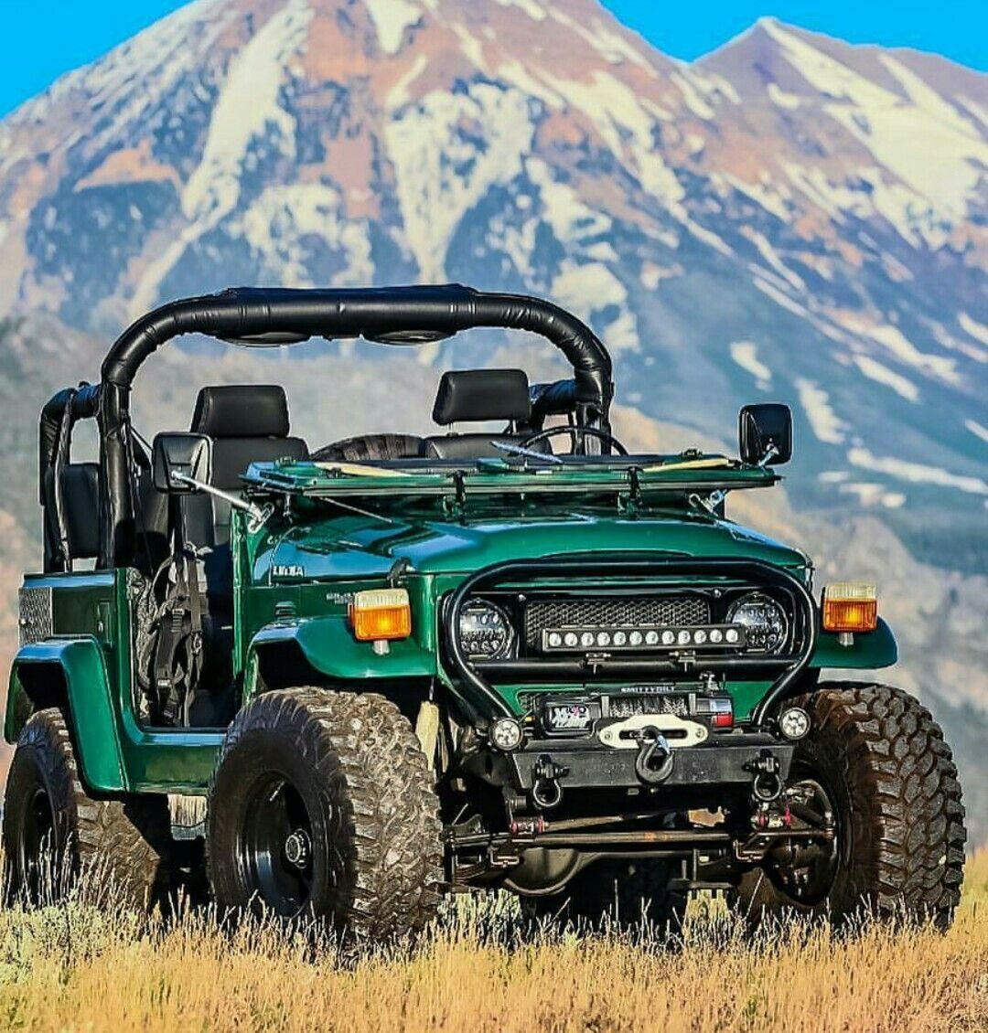 Toyota 4x4 Jeep