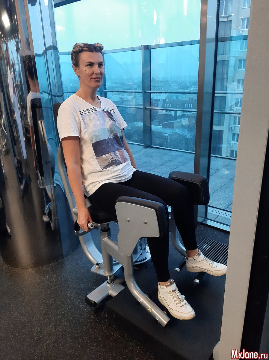 Развела ноги
