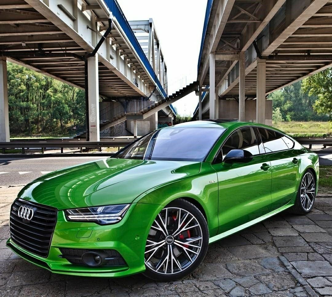 Ауди rs7 зеленая