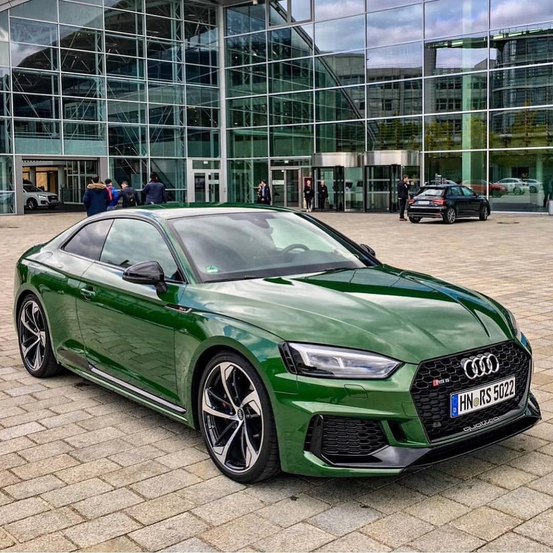 Ауди темно зеленая rs5