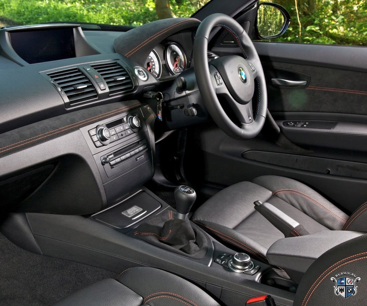 BMW e82 салон