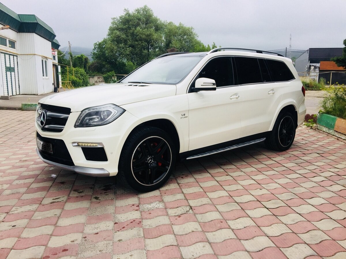 Мерседес gl 63 AMG белый