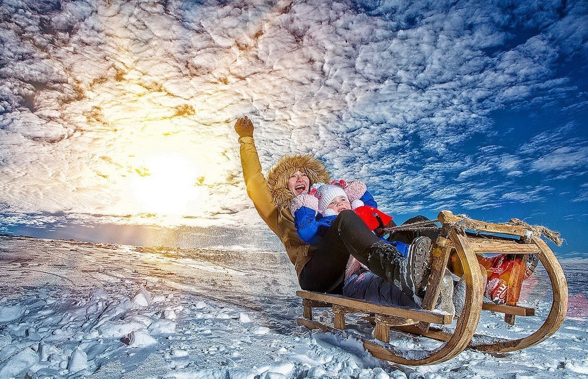 Катание на санях с горки