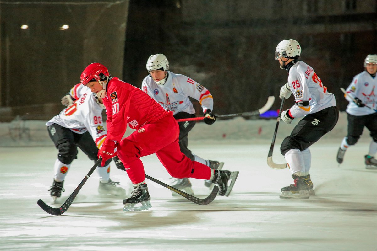 Юрий Шардаков хоккей с мячом СКА-Нефтяник