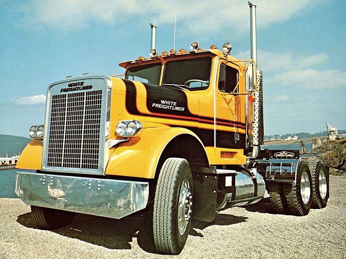Freightliner 1942