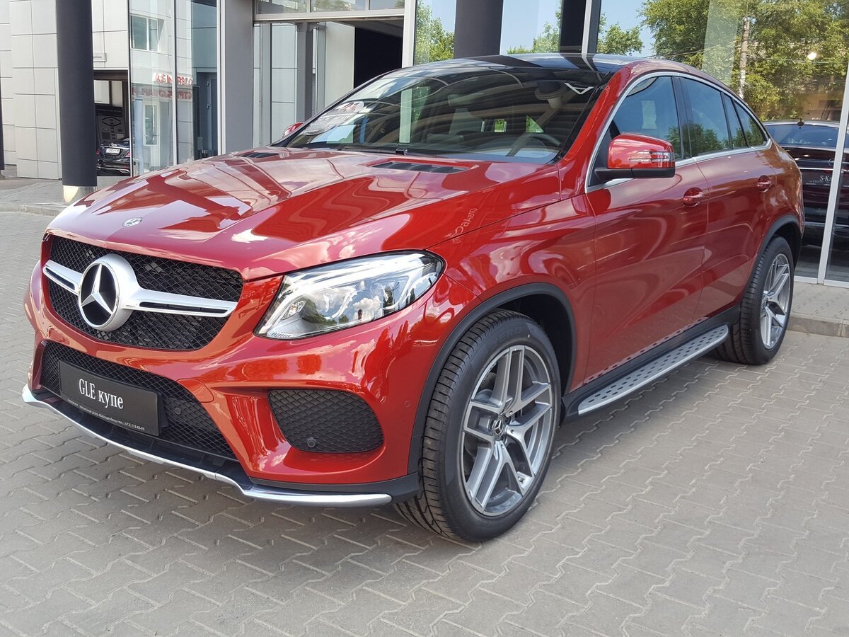 Mercedes Benz c292 GLE красный