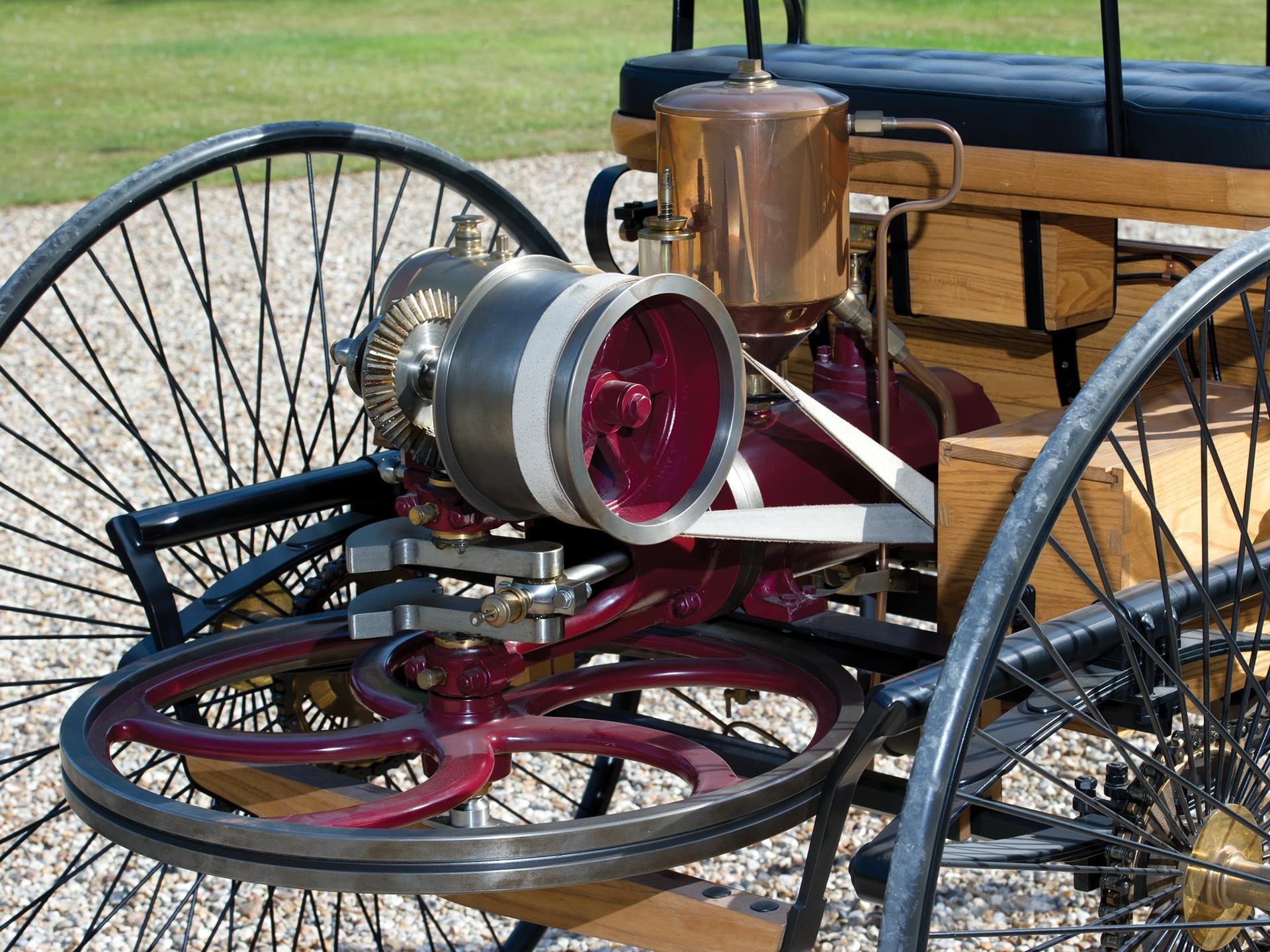 Первый автомобиль с двигателем сгорания. Benz Patent-Motorwagen 1886 двигатель.