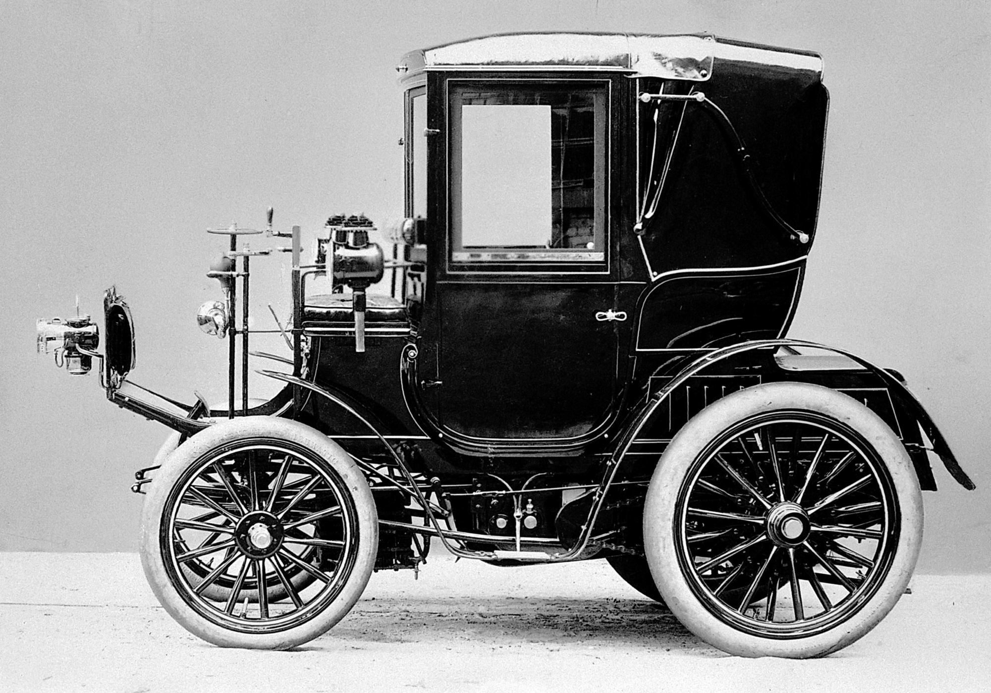 Первые машины на автомате. Mercedes Benz 1901. Даймлер 1902. Benz Mylord. Benz Victoria 1893.
