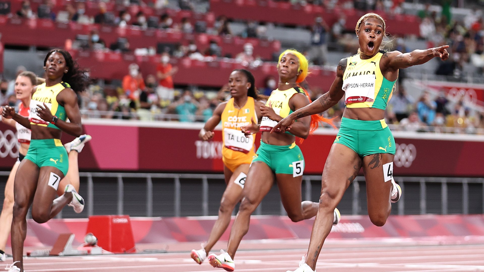 Бег 100 игра. Шерика Джексон легкая атлетика. Бегуньи Ямайка. Спринт 100 метров женщины.