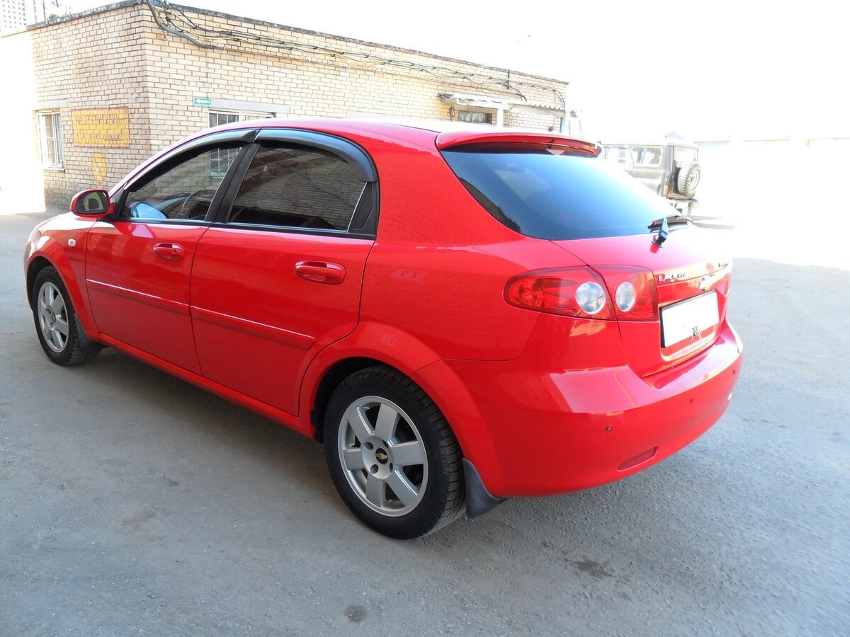 Chevrolet Lacetti красный 2009