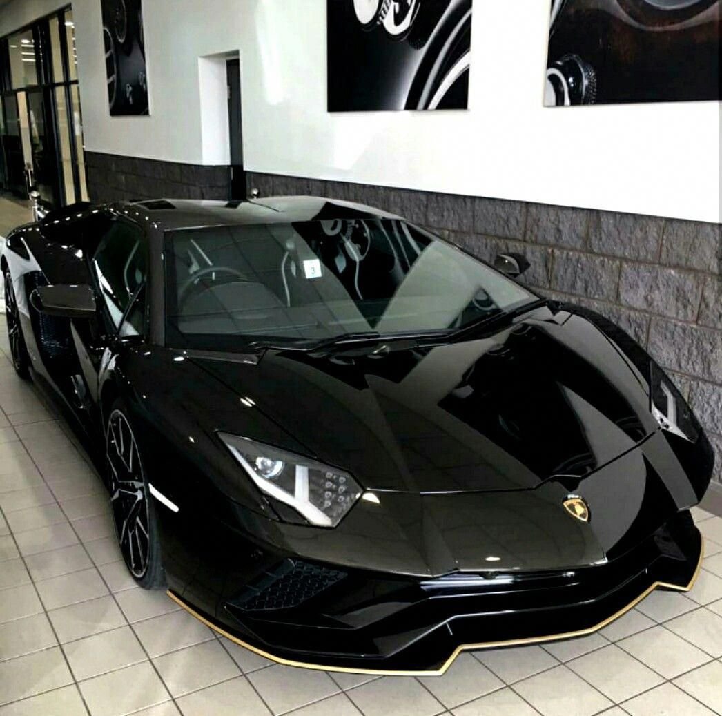 Авентадор Ламборджини черная Эстетика