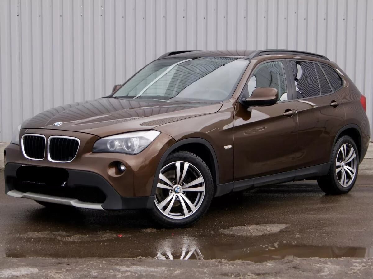 BMW x1 коричневый 2013