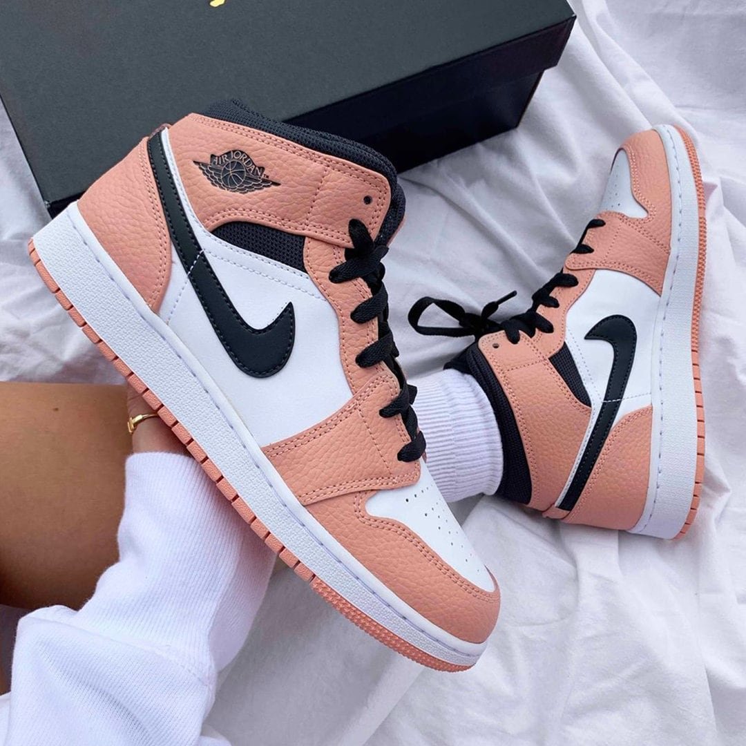 Jordan 1 Mid Pink Quartz
