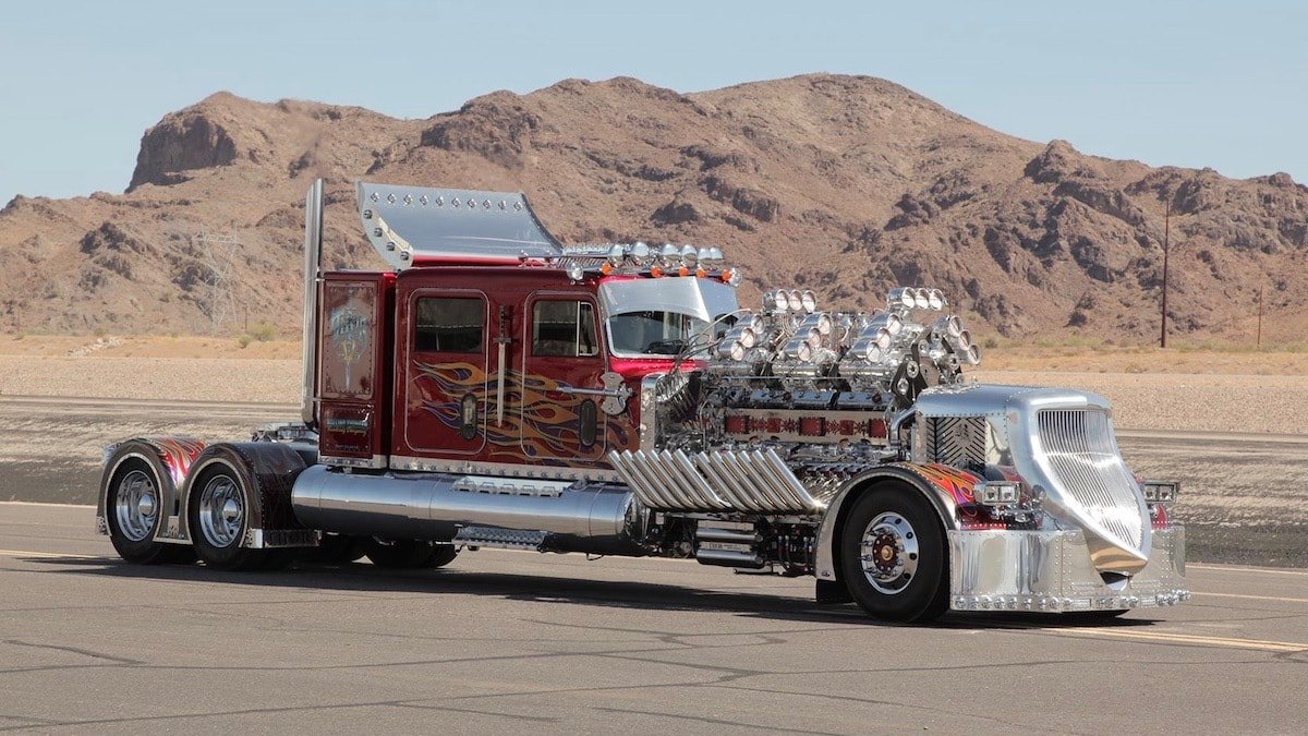 Thor 24 Peterbilt