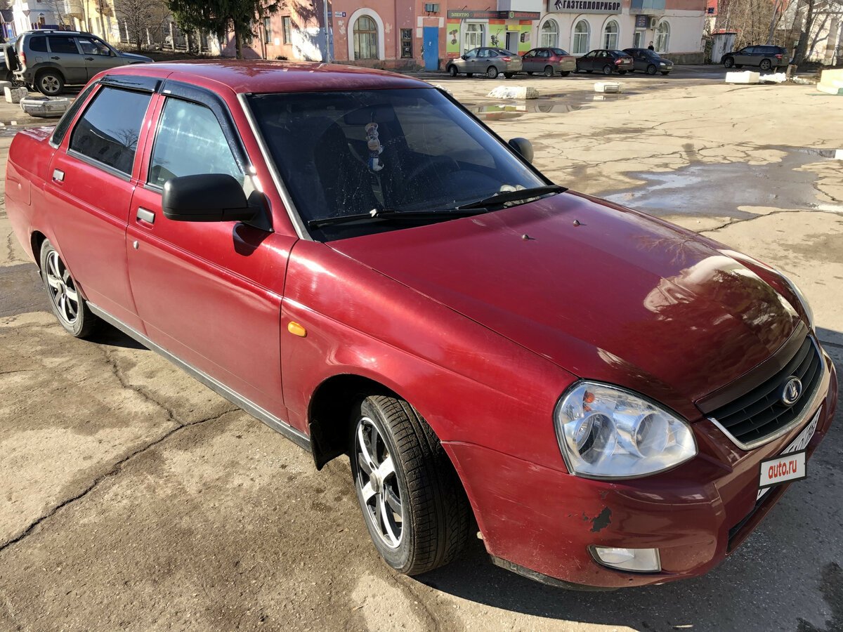 Приора седан 2007 красная