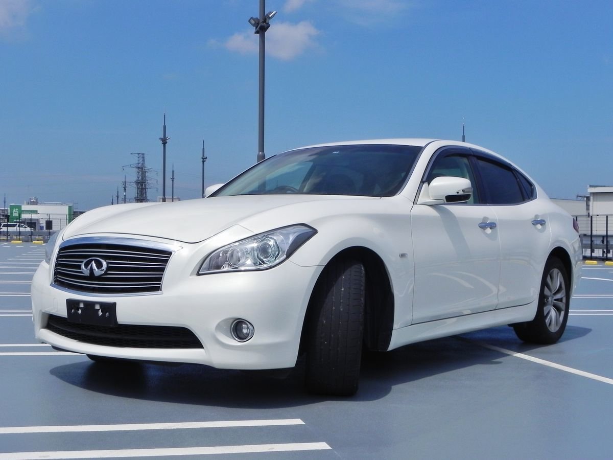 Nissan Fuga 370gt