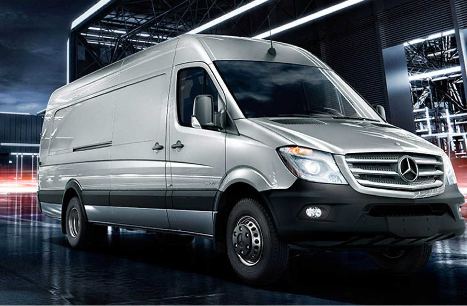 Купить мерседес газель. Мерседес Бенц Спринтер 3. Mercedes-Benz Sprinter 3500. Мерседес Бенц Спринтер 2015. Mercedes-Benz Sprinter 3.0.