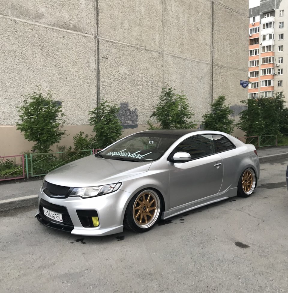 Kia Cerato Koup r19