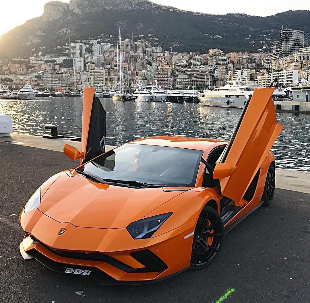 Lamborghini Aventador s оранжевый