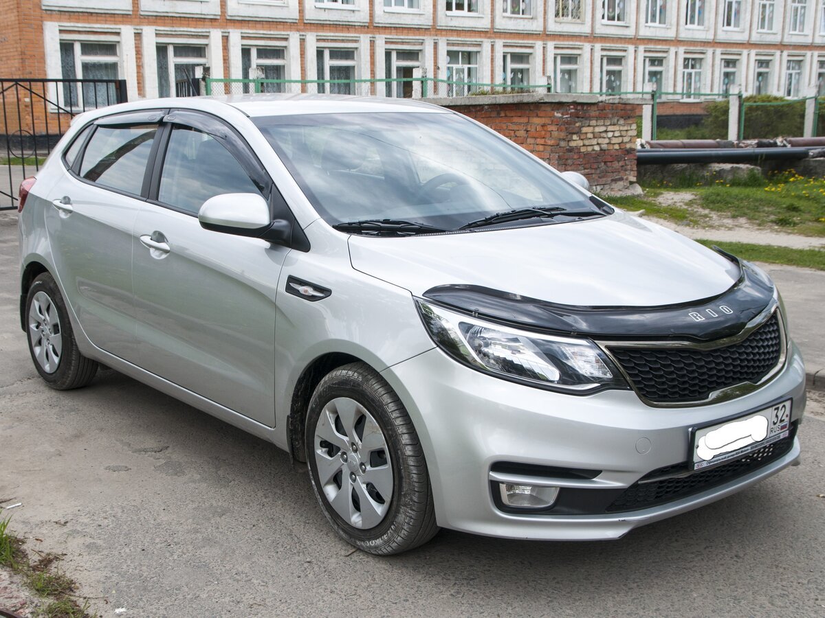 Kia Rio III хэтчбек 2015