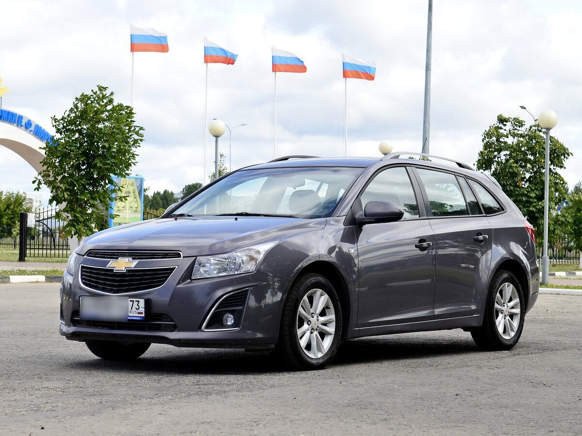 Chevrolet Cruze 2013 универсал 1.8