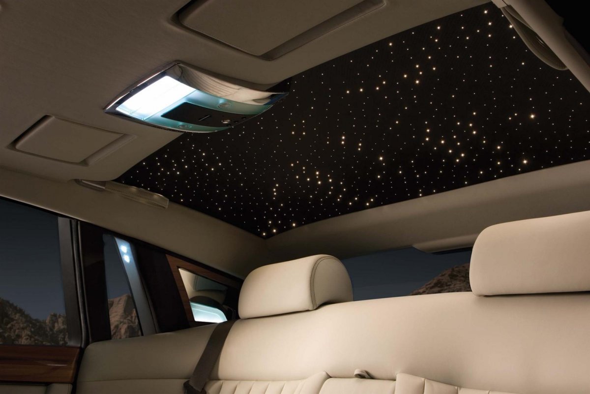 Rolls Royce Phantom звездное небо