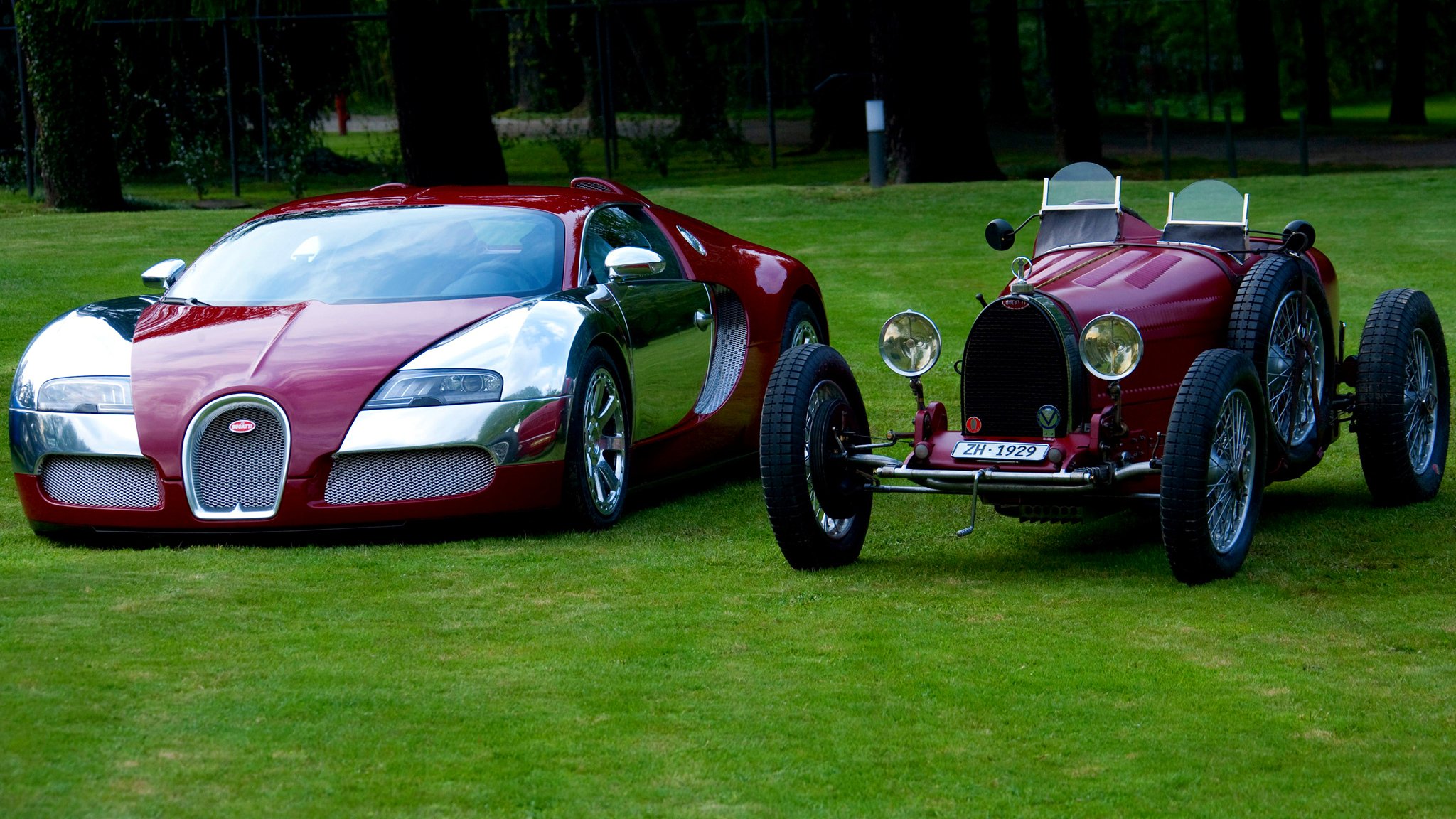 Какие машины участвовали. Bugatti Veyron 1945. Bugatti 2009 Veyron centenaire. Bugatti 1906. Эволюция Бугатти.