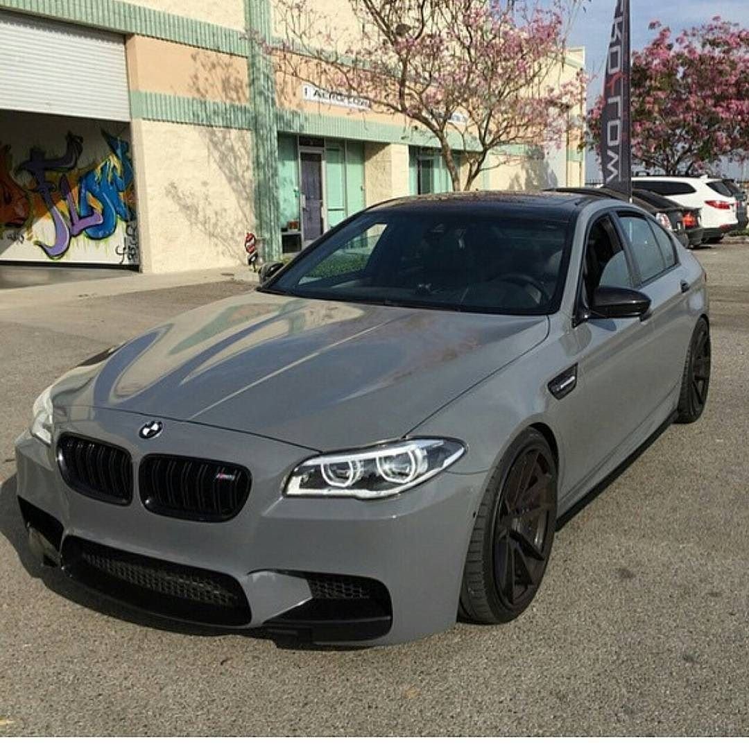 М5 цвет асфальт. BMW m5 Grey Matte. BMW m5 f10 Grey. BMW m5 f10 серая. БМВ м5 серая.