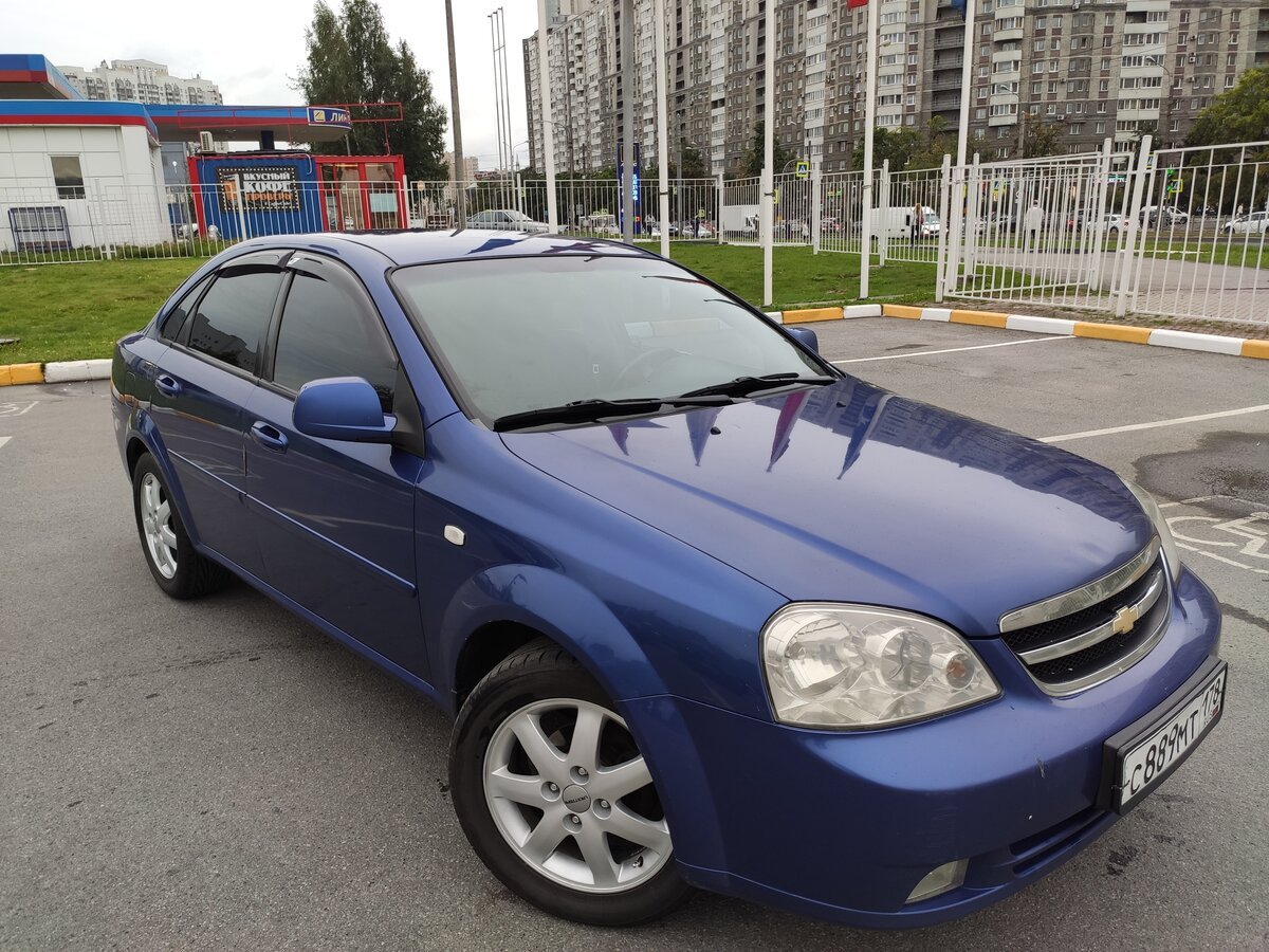 Chevrolet Lacetti 2010 синий