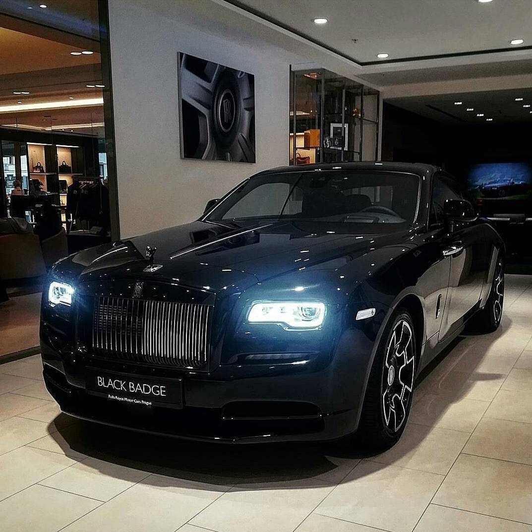 Роллс Ройс Wraith Black badge