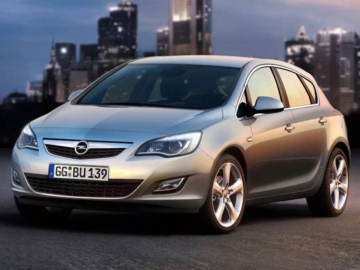 Opel Astra j (2009—2012)