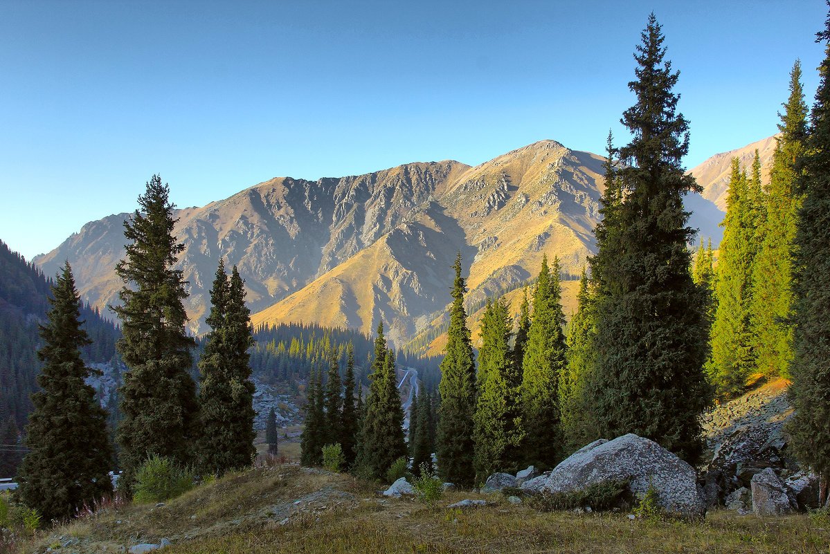 Горы Заилийский Алатау в Казахстане