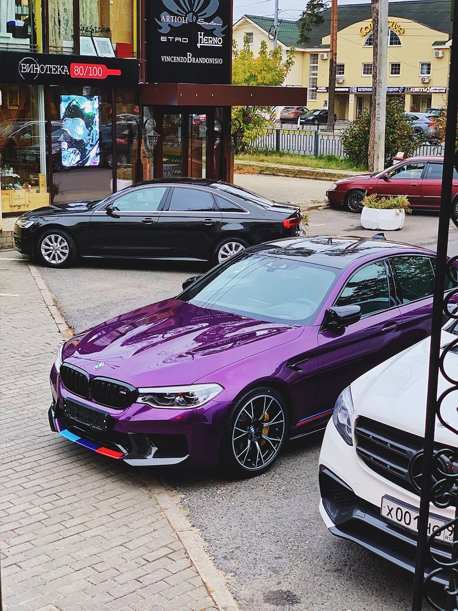 BMW m5 f90 фиолетовая