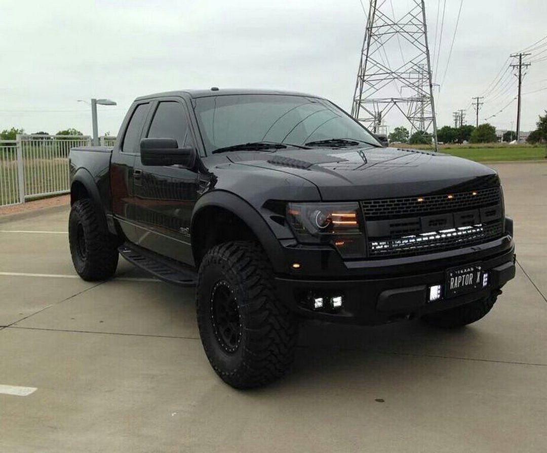 Ford f150 Raptor Black