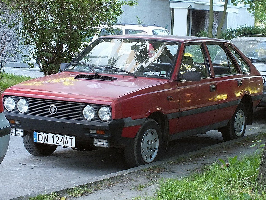 Полонез 1500 автомобиль