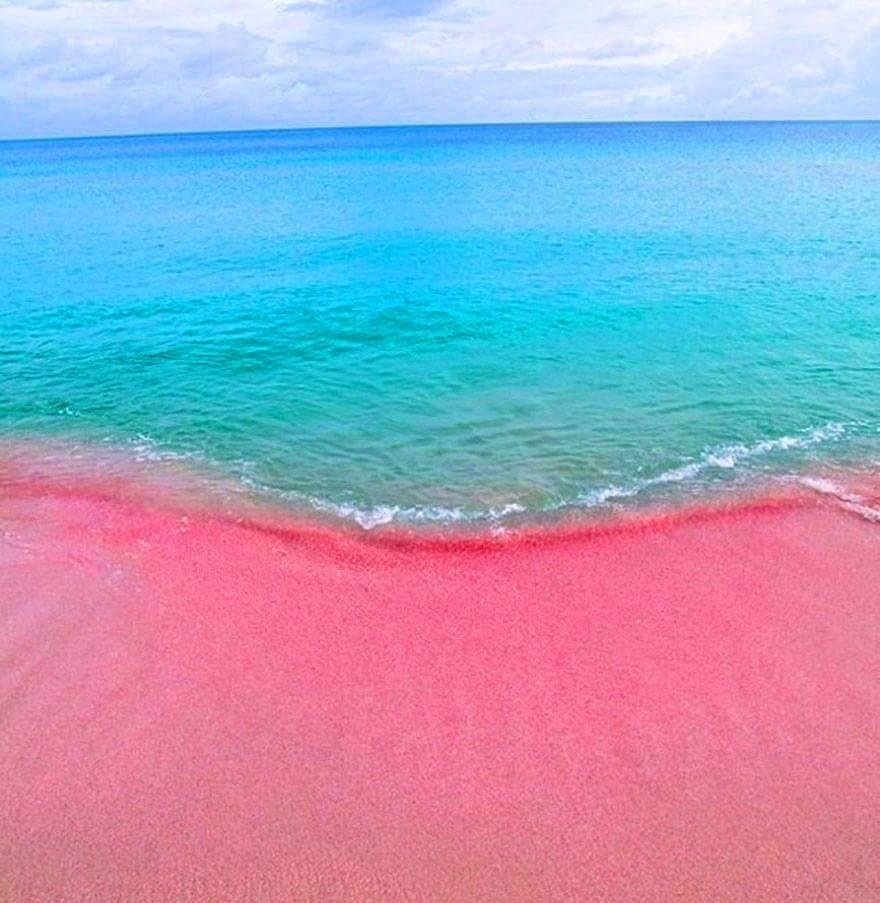 Пинк-Сэндс-Бич, Багамские острова
