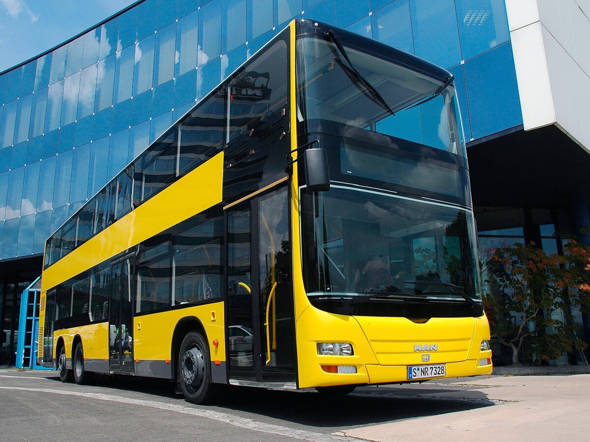 Двухэтажный автобус МАЗ