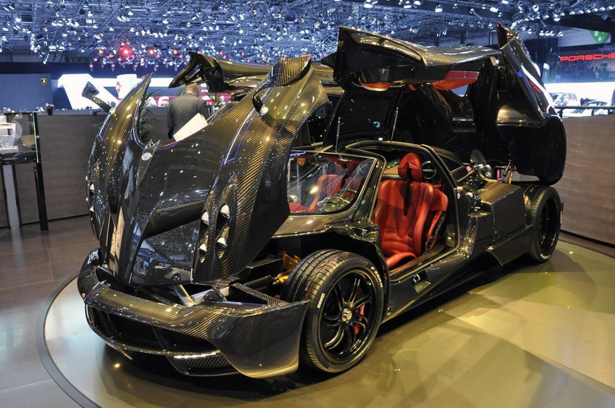 Pagani Huayra углеволокно