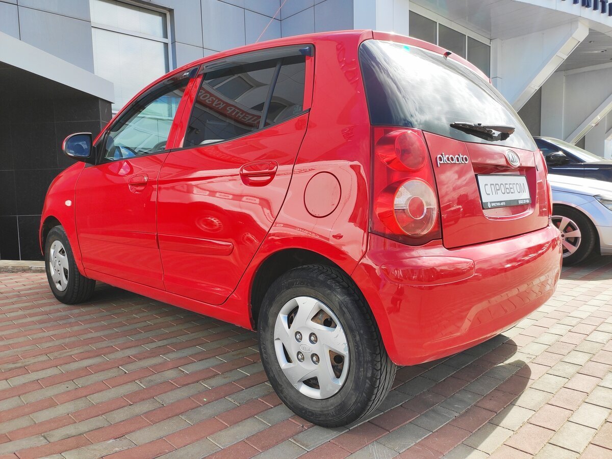 Kia Picanto 2009 Restailing красная